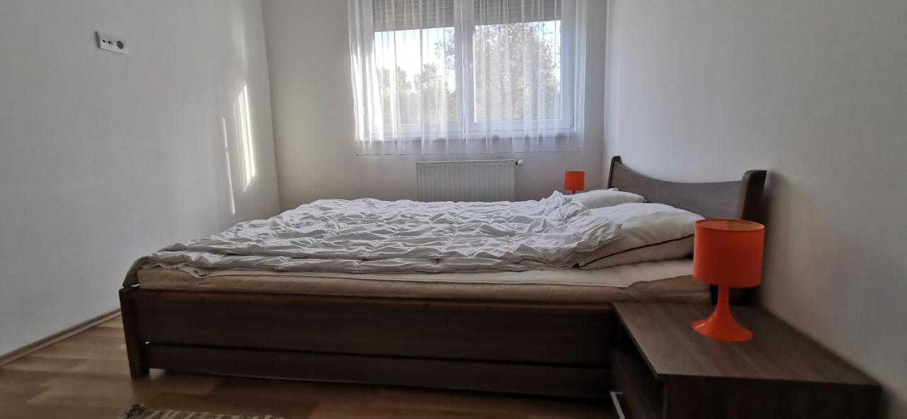시오포크 Vivi Wellness Apartman 아파트 외부 사진